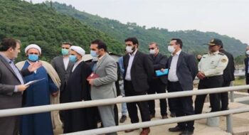 بازدید رییس کل دادگستری گیلان با حضور در بخش رودبنه دستور اجرای حکم تخریب یک ویلای غیر مجاز در بستر تالاب را صادر کرد
